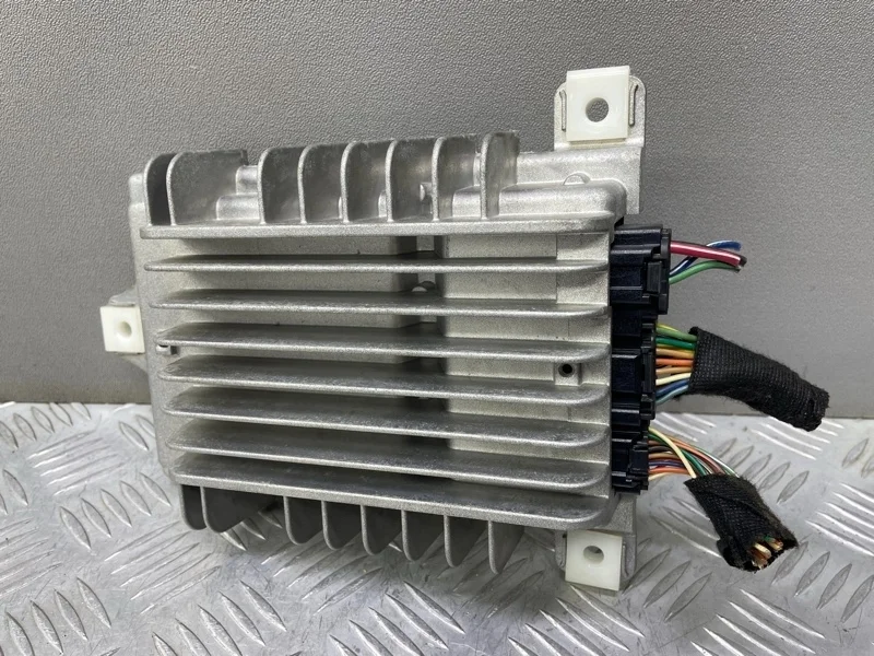 Усилитель звука Cadillac SRX 2