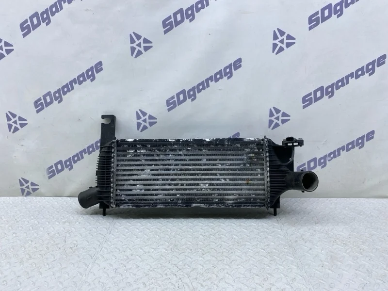 Интеркулер Nissan Pathfinder 2004-2014 14461EB360 R51 YD25DDTI, передний