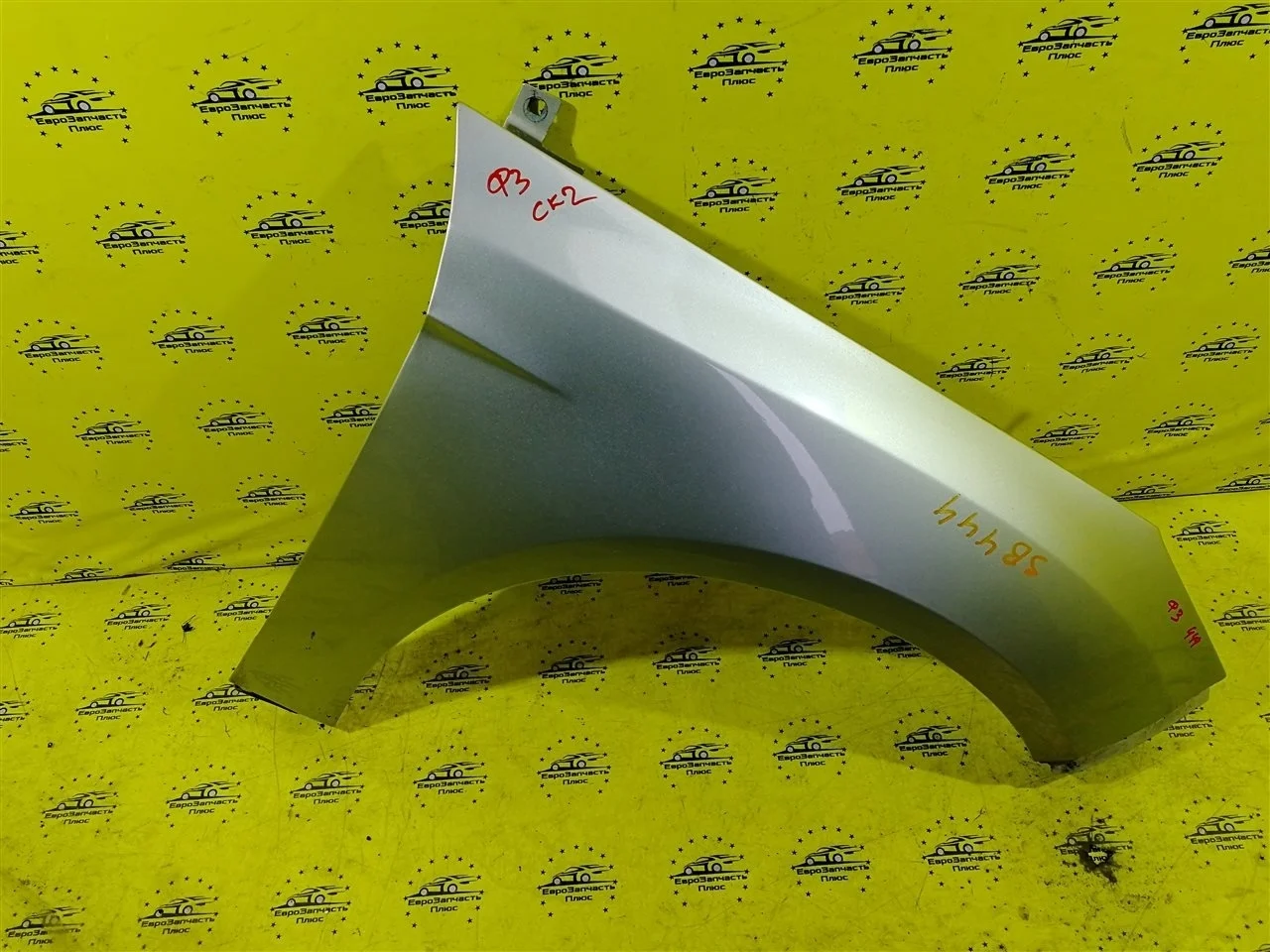 Крыло Ford Focus 3 2171302, переднее правое