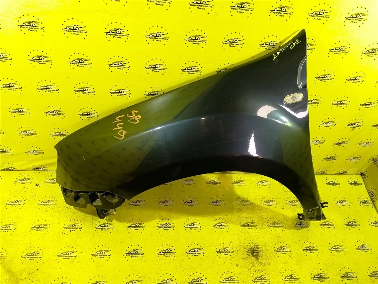 Крыло Renault Duster 631012718R HS, переднее левое