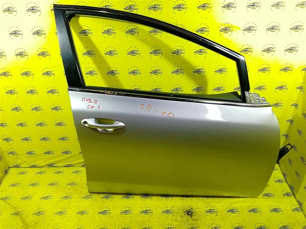 Дверь Kia Ceed 2 76004A2000 JD, передняя правая