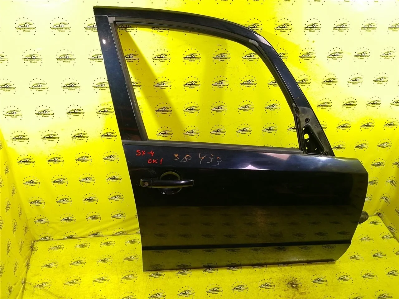 Дверь Suzuki SX4 6800179J00 GY, передняя правая