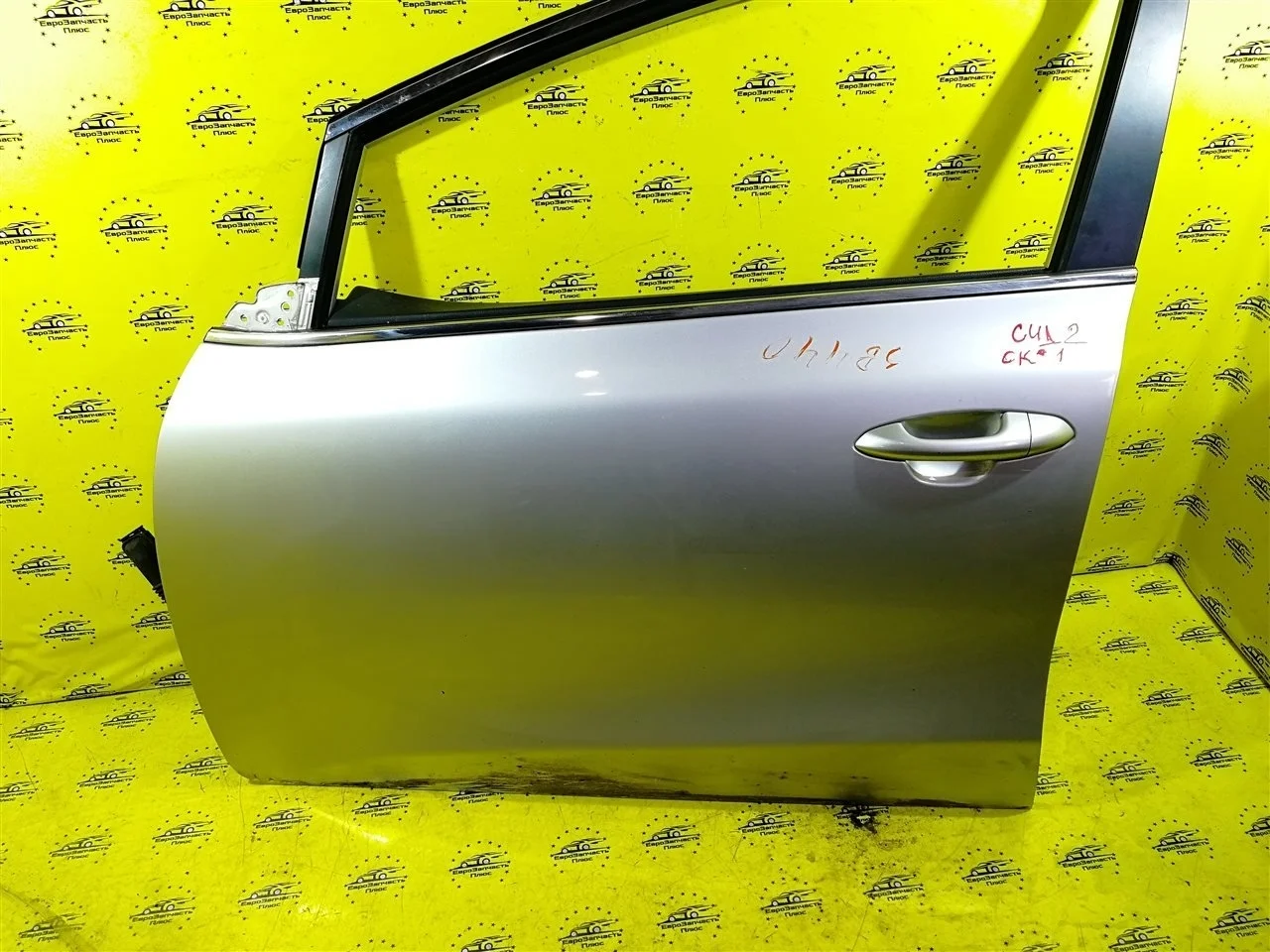 Дверь Kia Ceed 2 76003A2000 JD, передняя левая