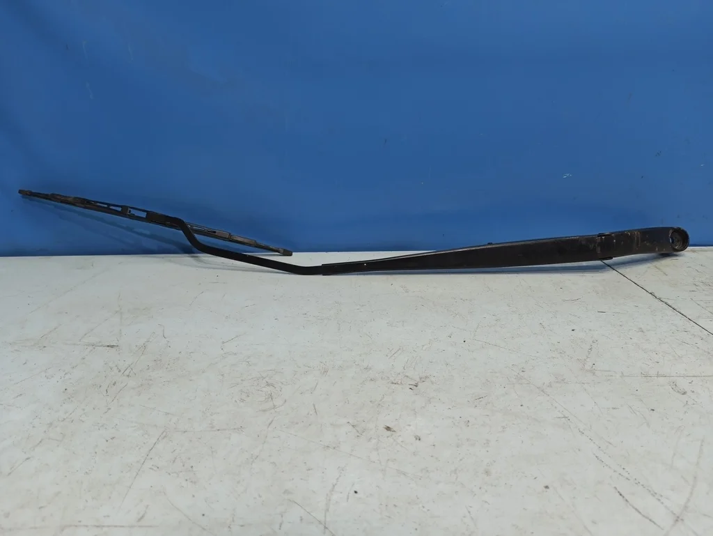 поводок Hyundai Solaris 1 седан 2014-2017