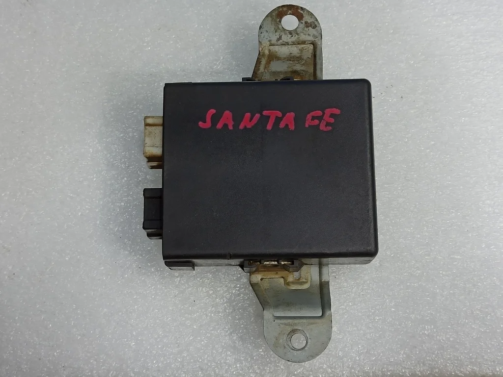 блок управления стеклоочистителем Hyundai Santa Fe 1 SM 2000-2005