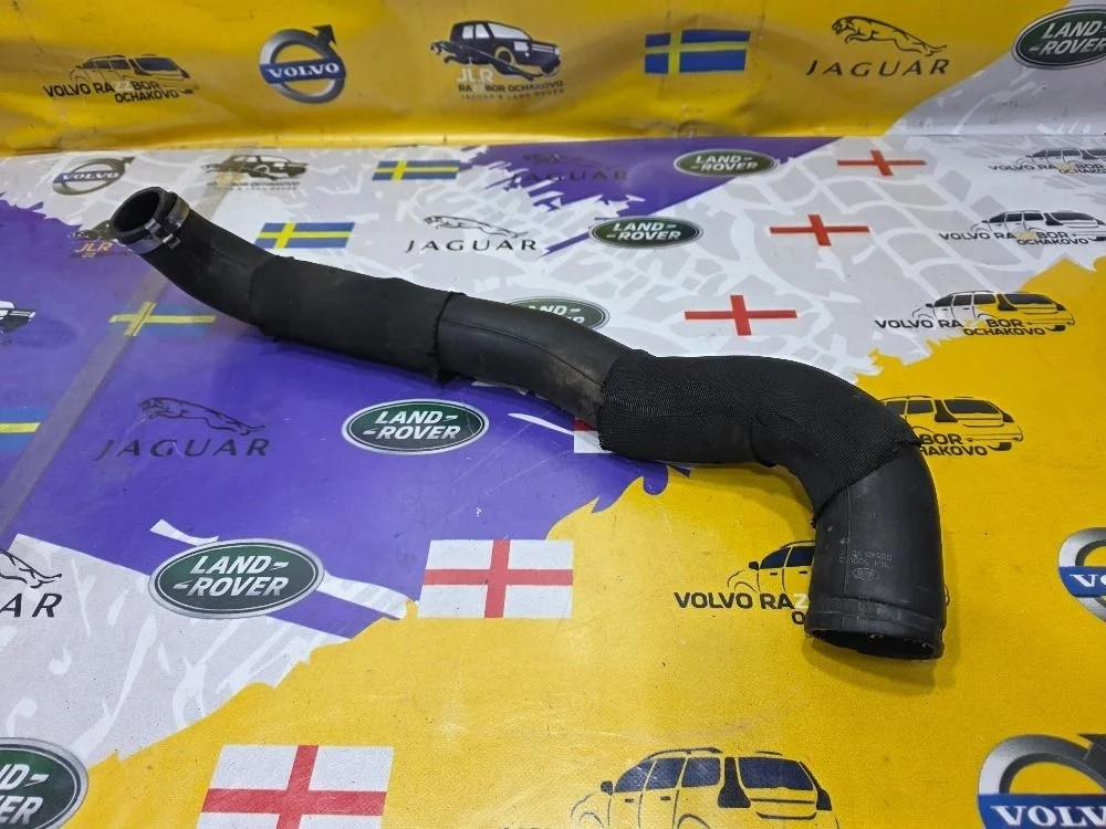 Патрубок интеркулера правый LR Discovery 3 4 276DT Discovery III (2004—2009)