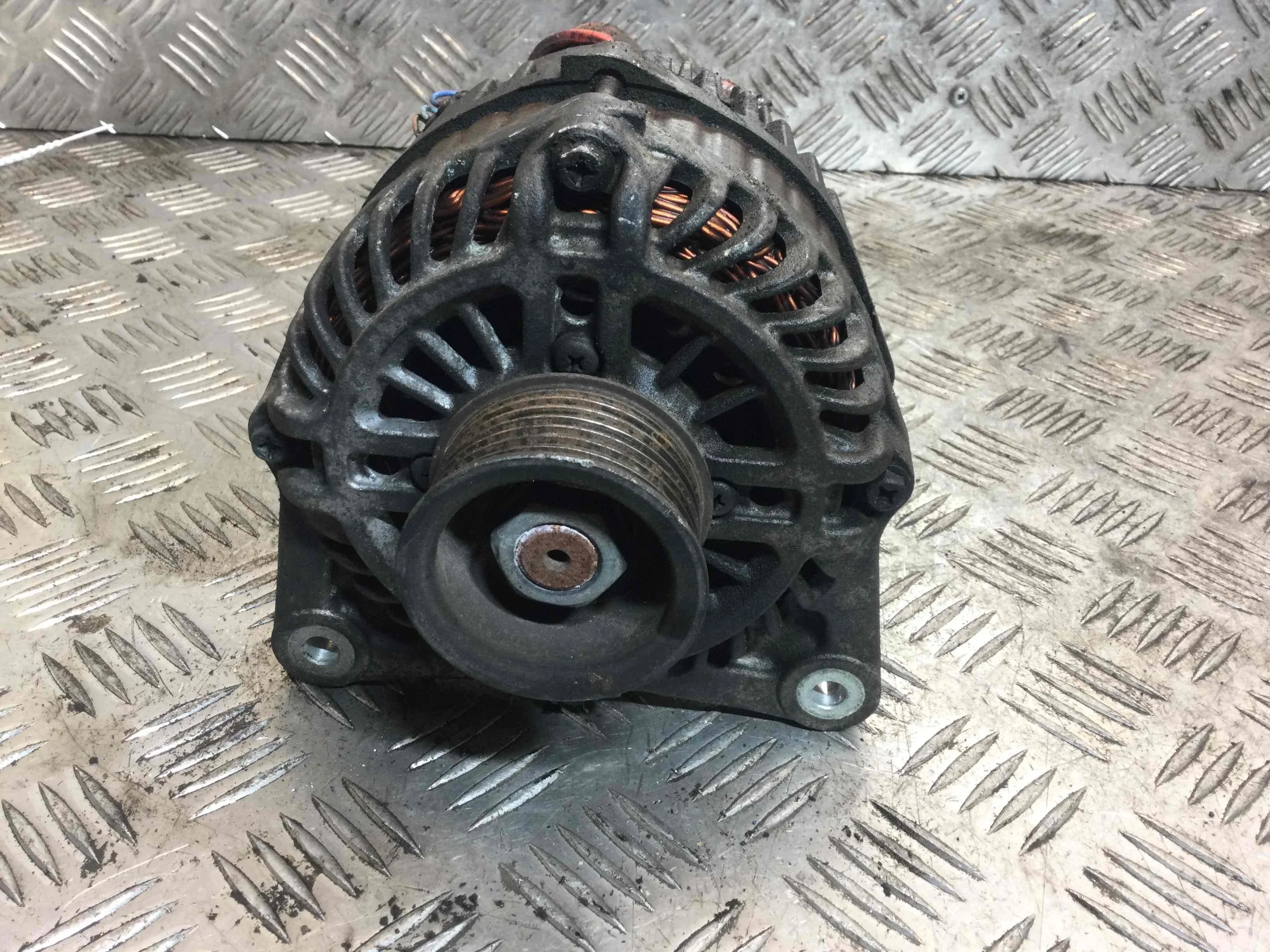 Генератор Nissan Micra K12 (2002-2010) бензин 1.6 i Механика Х/б