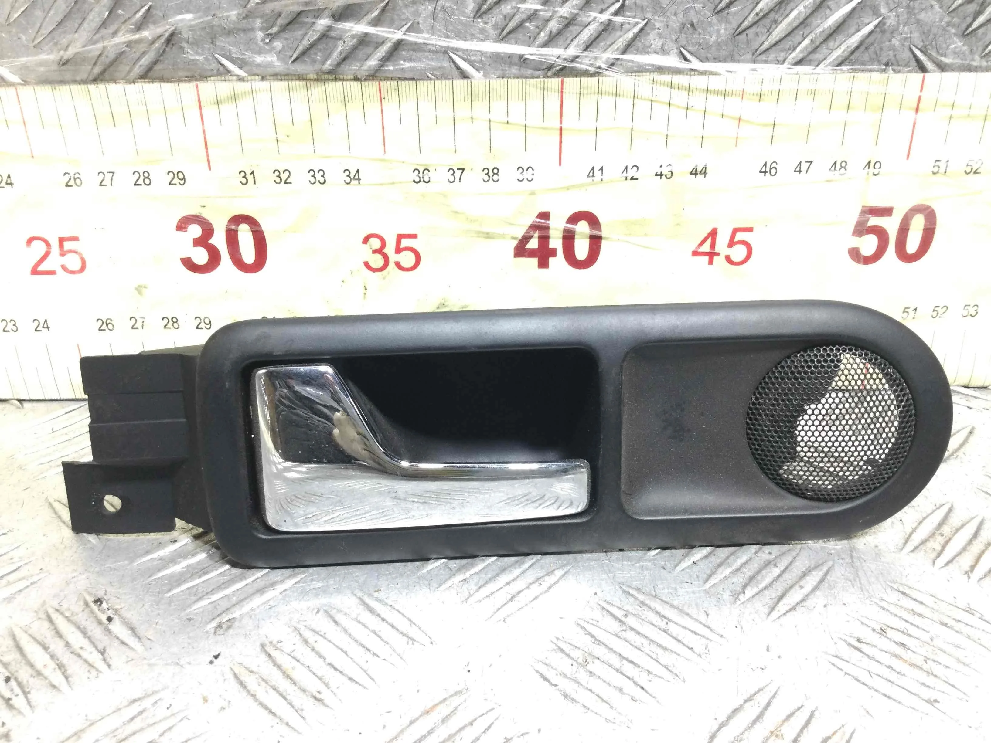 Ручка внутренняя задняя левая Volkswagen Passat B5 (1996-2000) бензин 1.6 i Механика Универсал