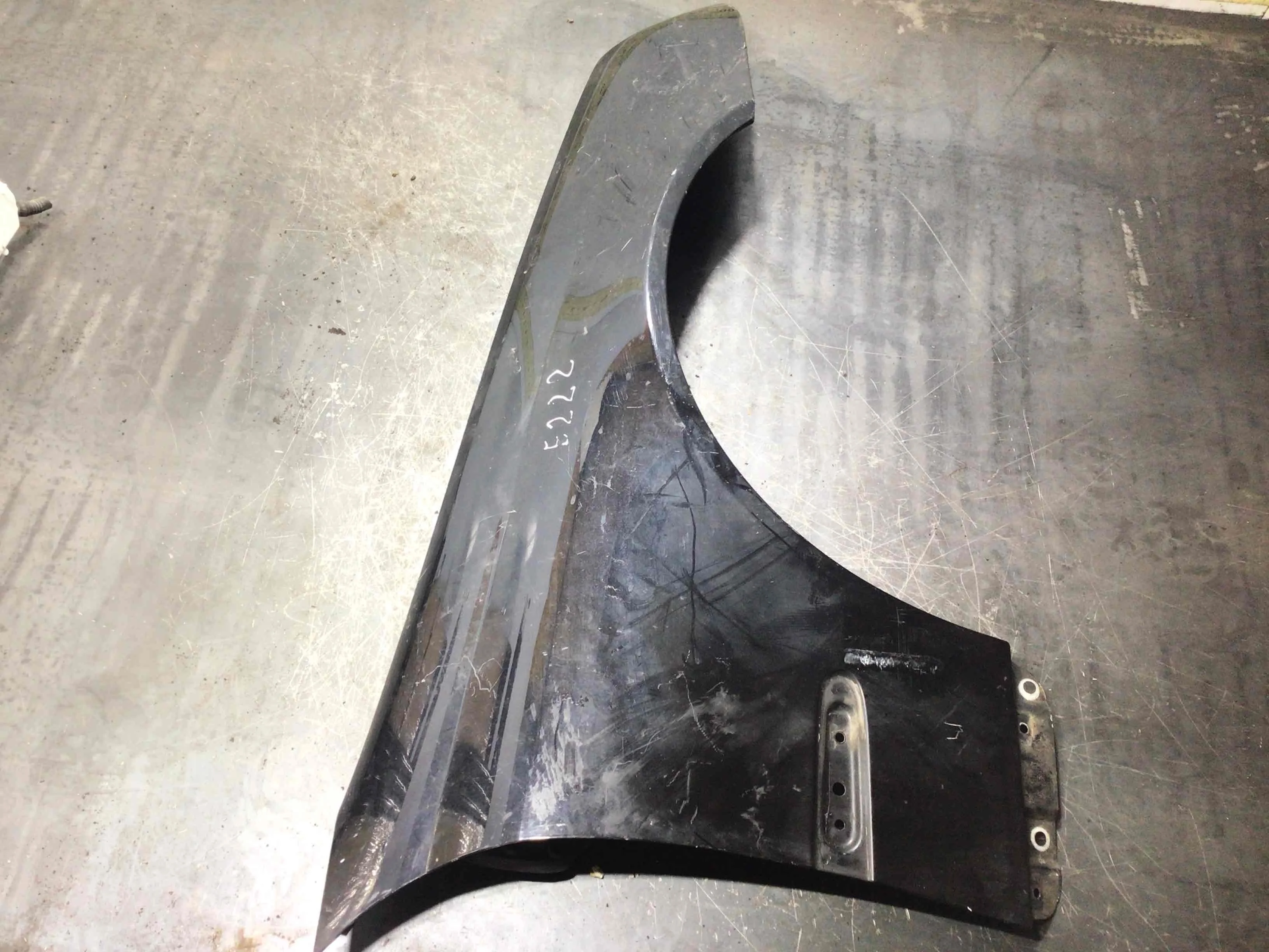 Крыло переднее правое Mercedes CLK W209/A209 [рестайлинг] (2005-2010) дизель 2.2 CDI Автомат Седан