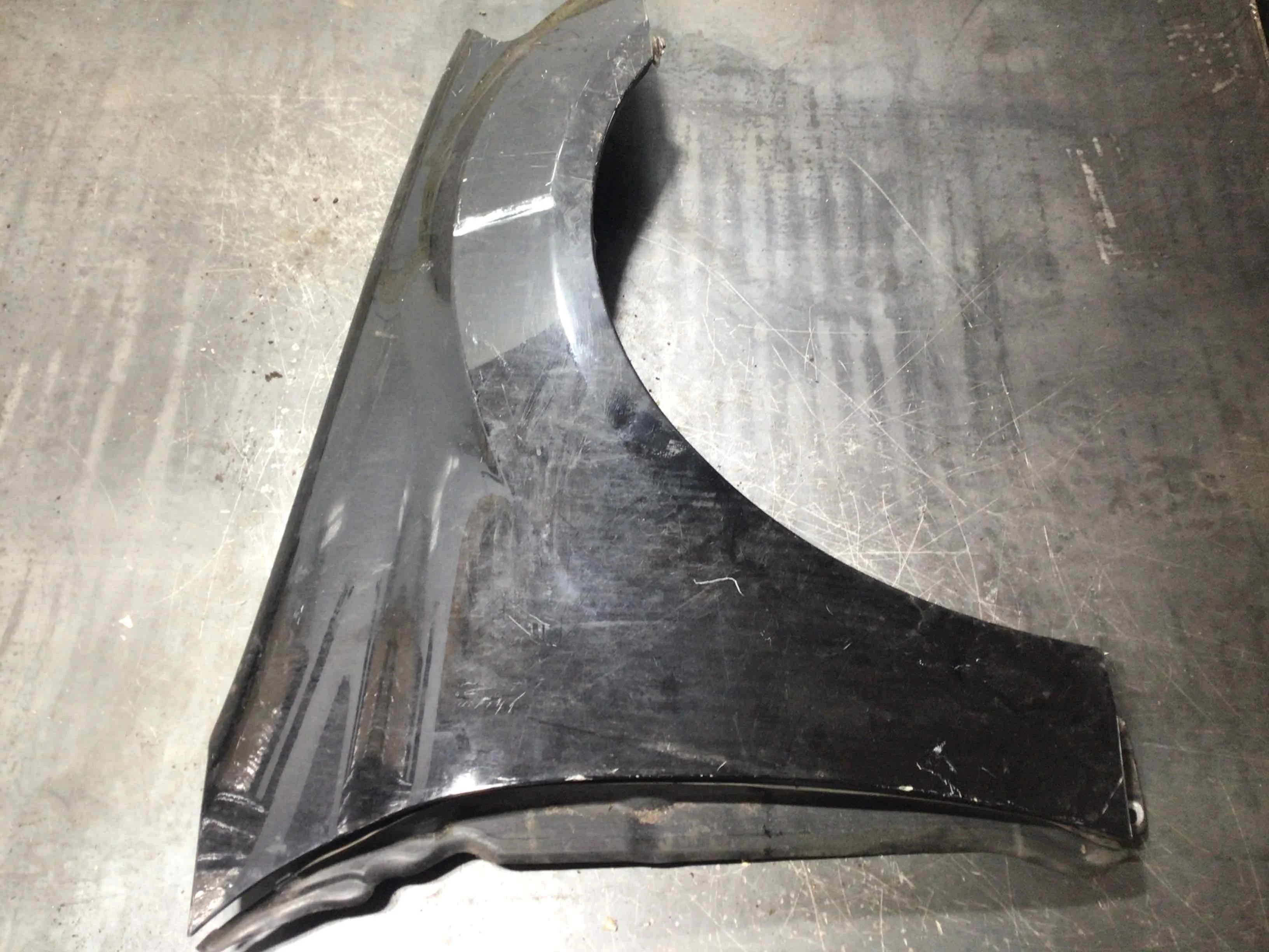 Крыло переднее правое Mercedes ML W164 (2005-2008) дизель 3.0 CDI Автомат Внедорожник