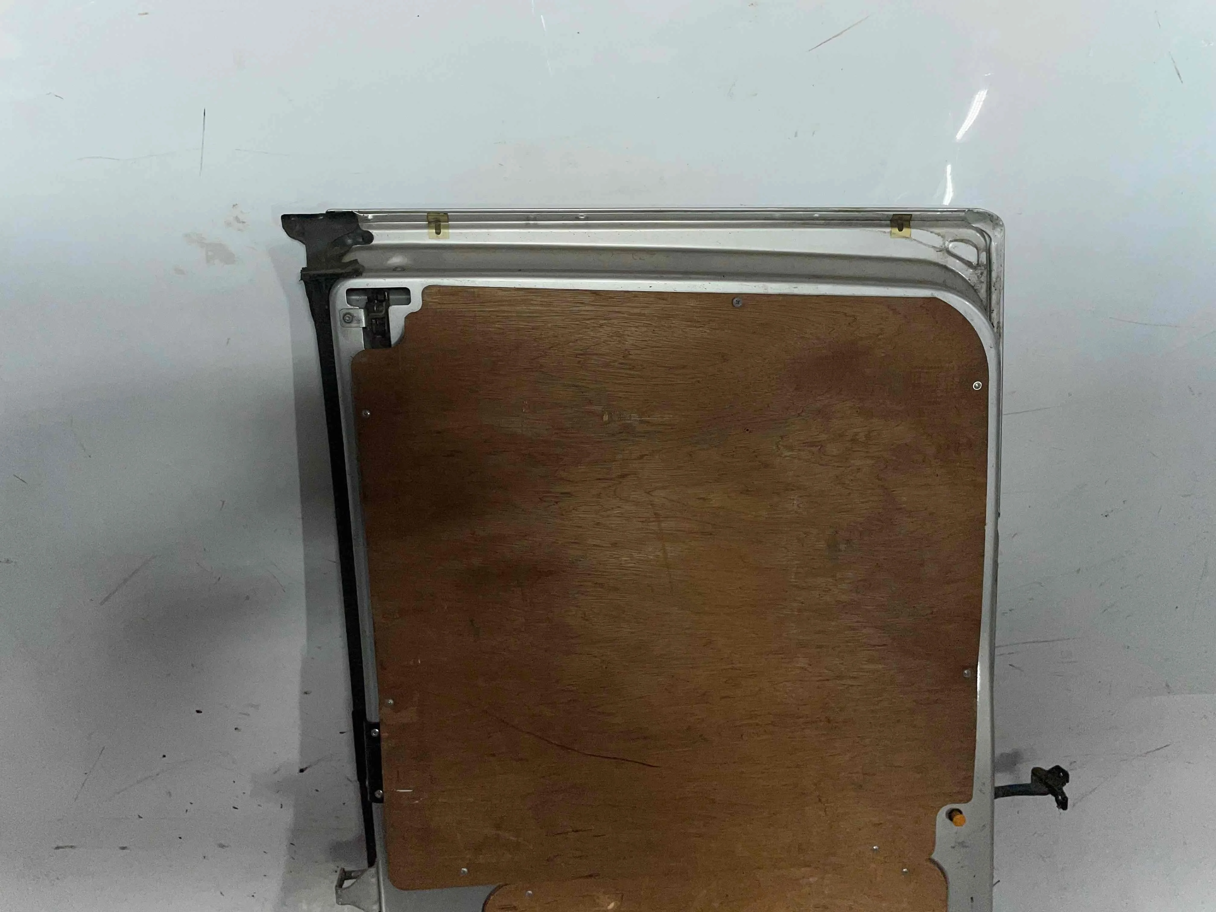 Дверь задняя распашная левая Ford Transit 3 поколение [рестайлинг] (2006-2013) дизель 2.2 TDCi Механика Микроавтобус