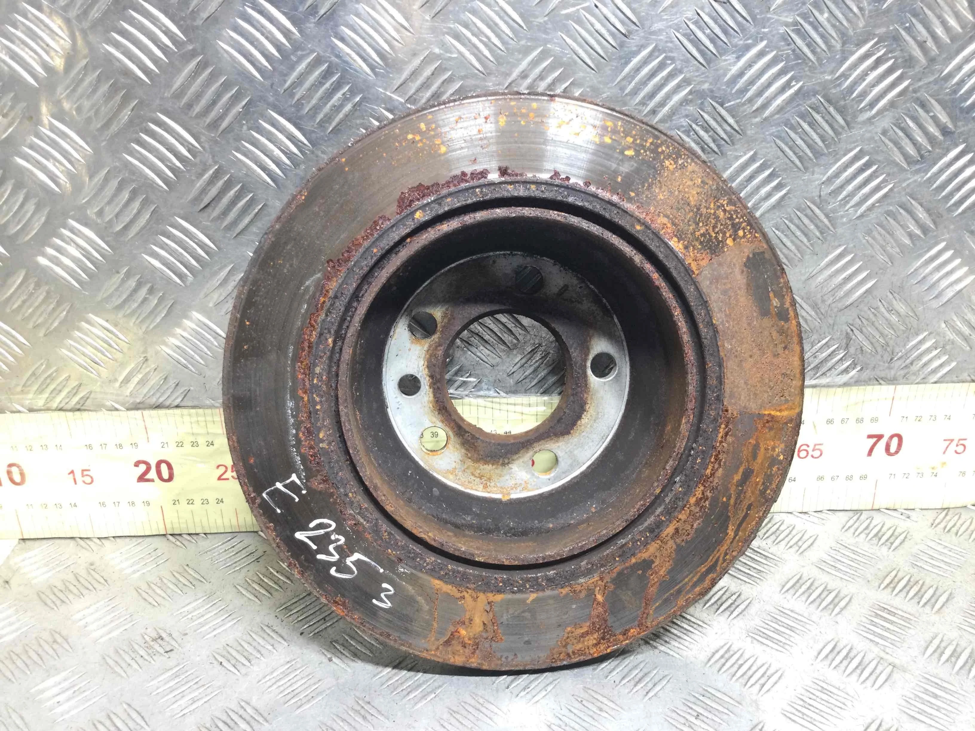 Диск тормозной задний Volkswagen Touareg 1 поколение 2002-2007 дизель 2.5 TDI Автомат Внедорожник