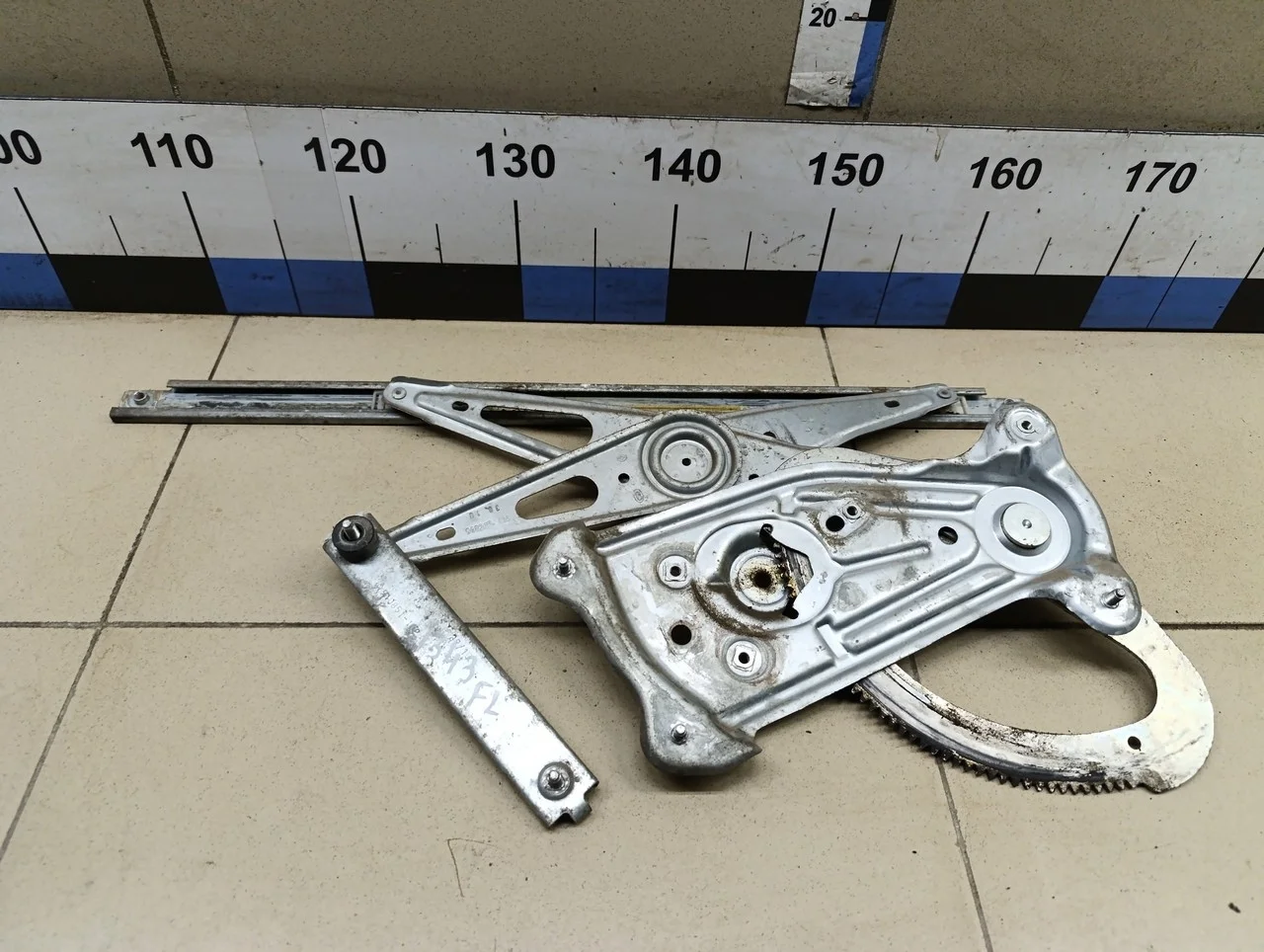 Стеклоподъемник электр. передний левый Fluence 2010>