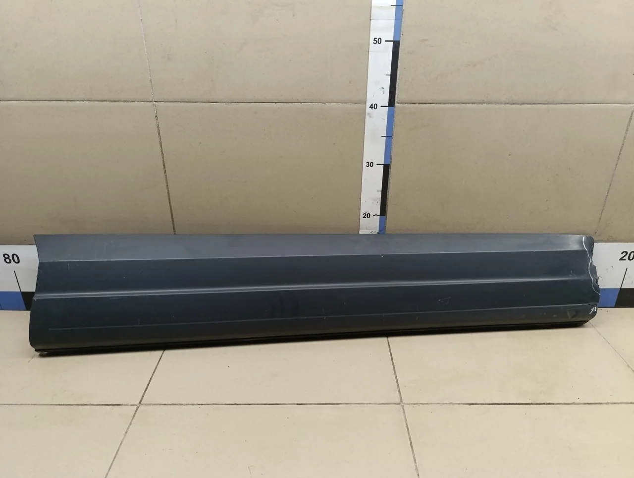 Накладка двери передней правой Tiguan 2011-2016