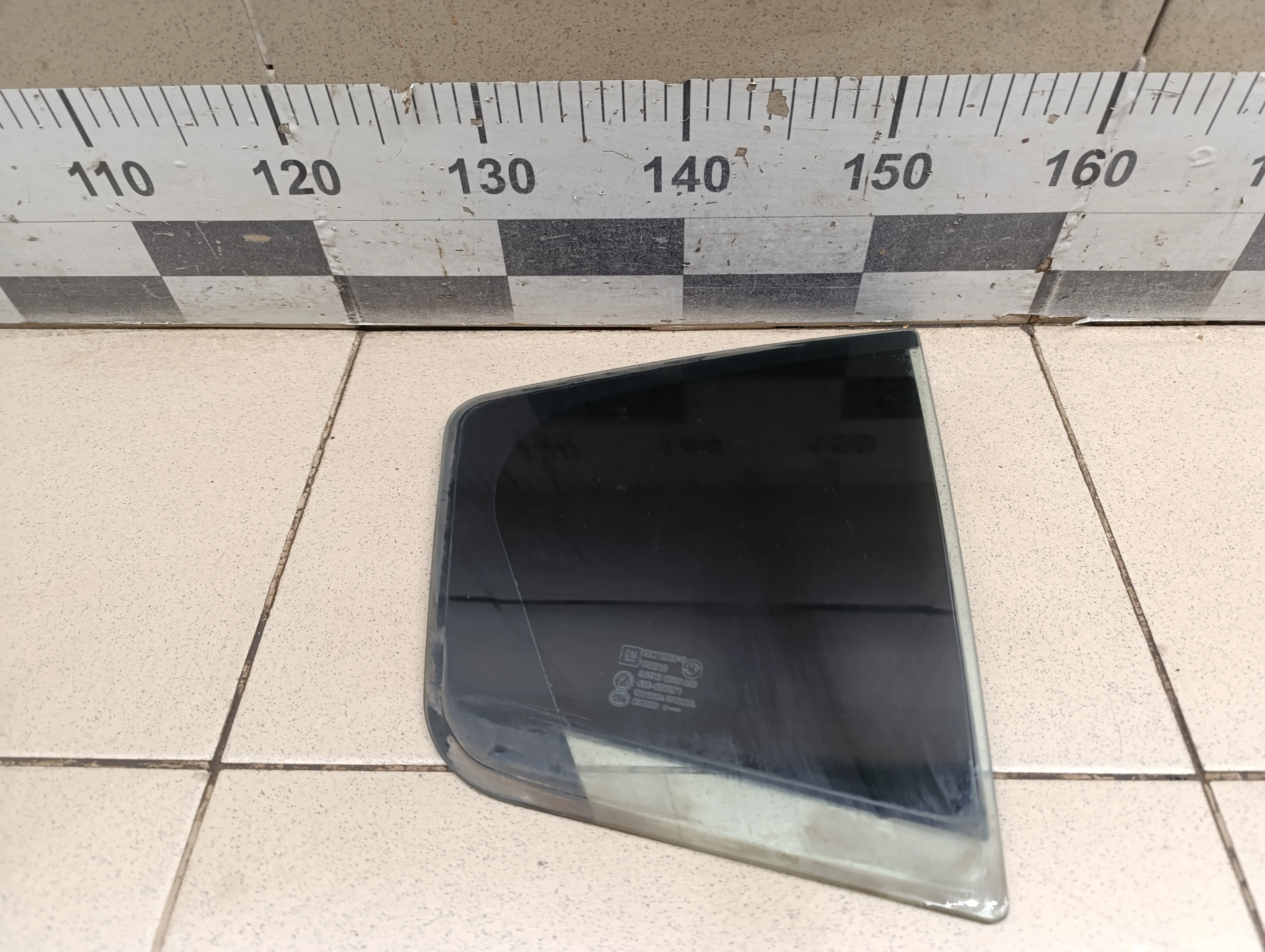 Стекло двери задней правой (форточка) Cruze 2009-2016