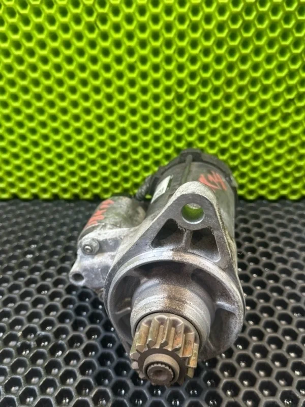 Стартер Audi Q3 2014