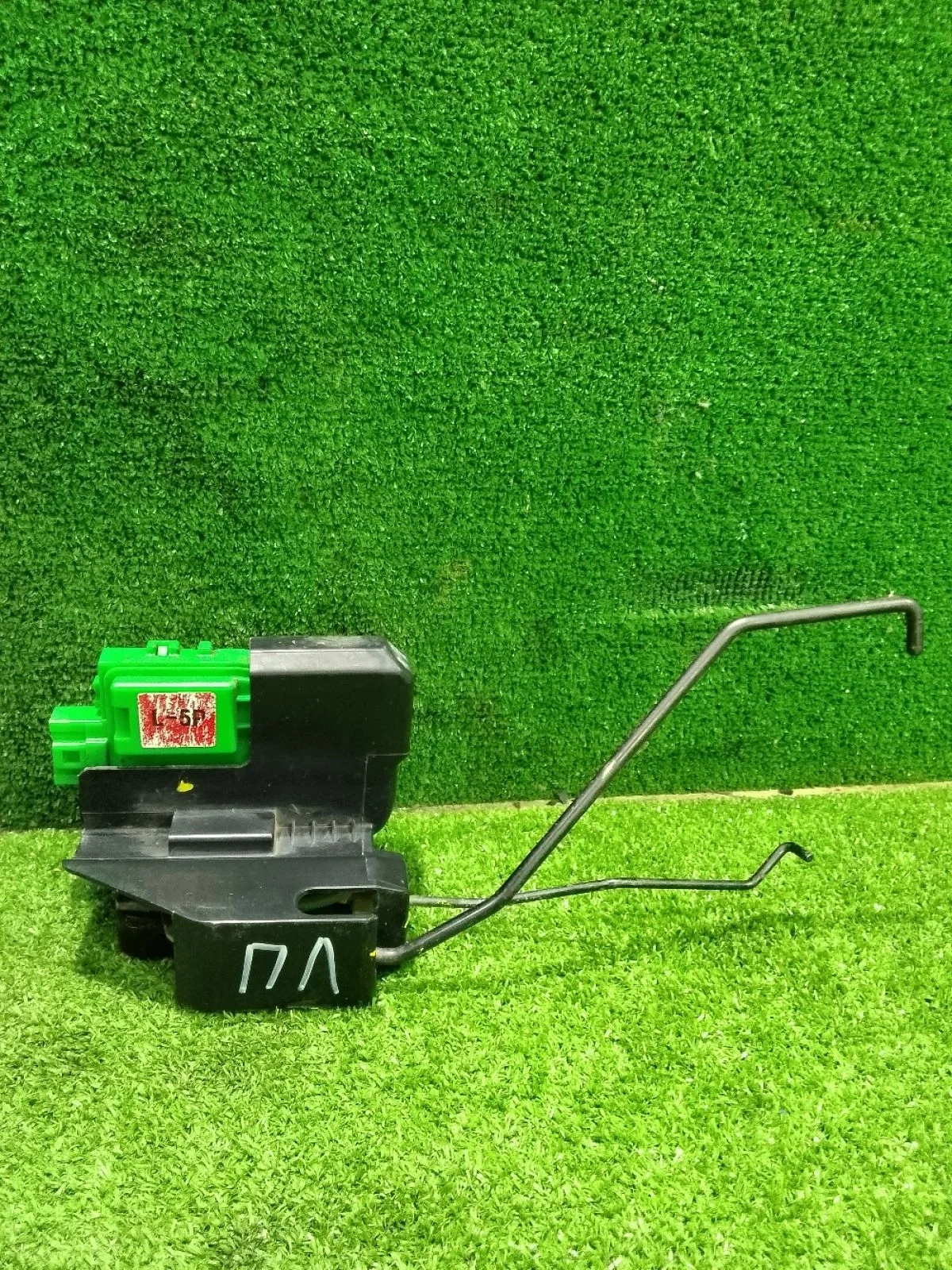 Замок двери Hyundai Solaris I рестайлинг (2014—2017)