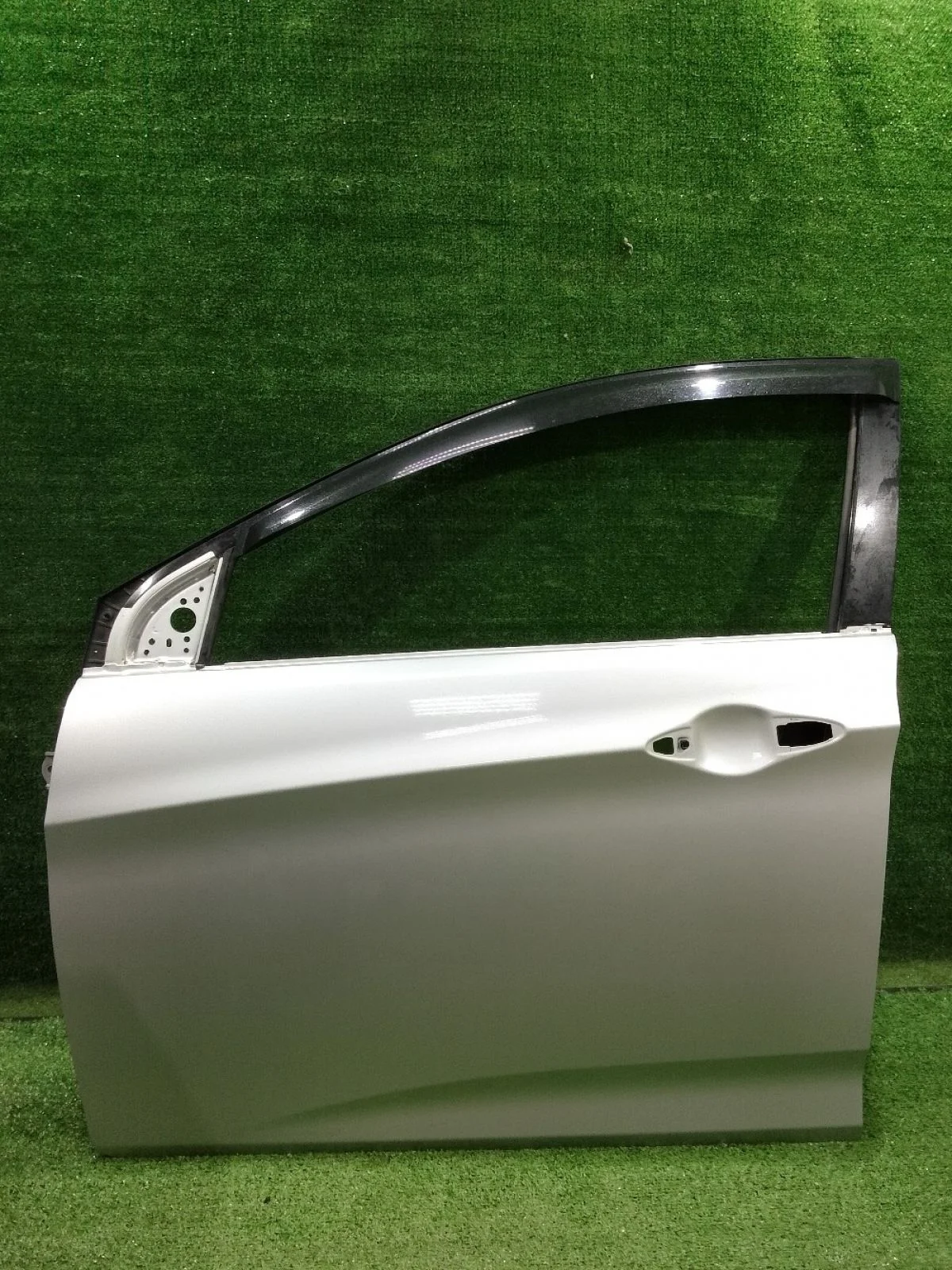 Дверь Hyundai Solaris I рестайлинг (2014—2017)