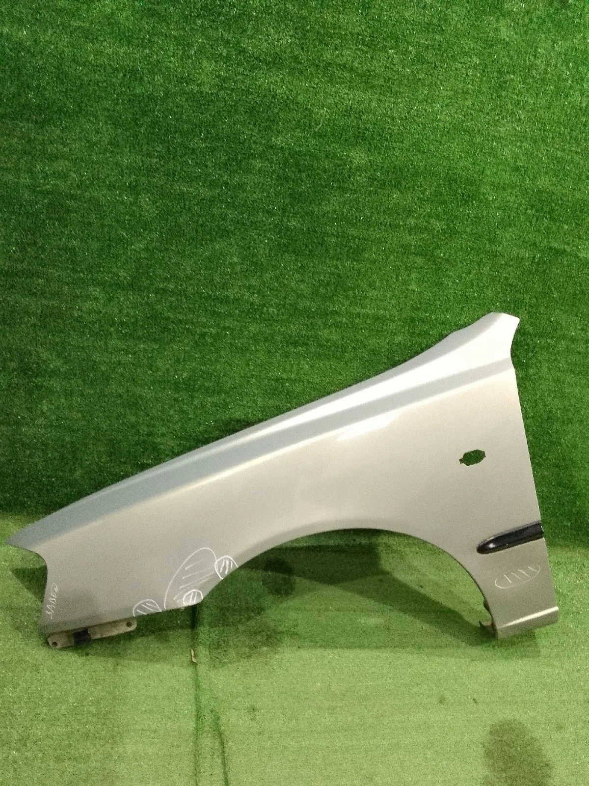 Крыло Hyundai Accent II (1999—2012)