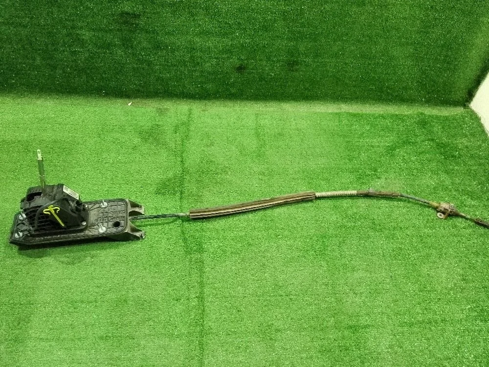 Кулиса КПП Skoda Octavia II рестайлинг (2008—2013)