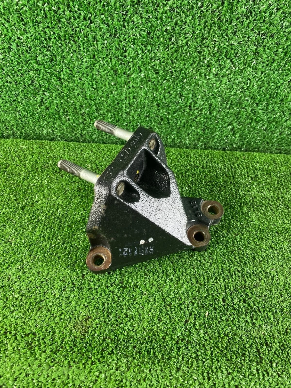 Кронштейн опоры двигателя Kia Rio III (2011—2015)