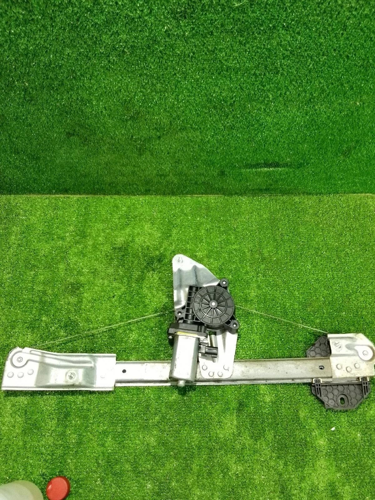 Стеклоподъемник Renault Logan II (2012—2018)