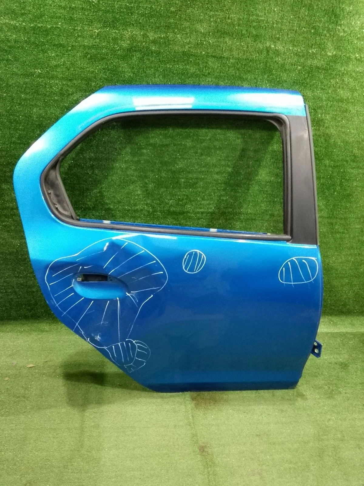 Дверь Renault Logan II (2012—2018)