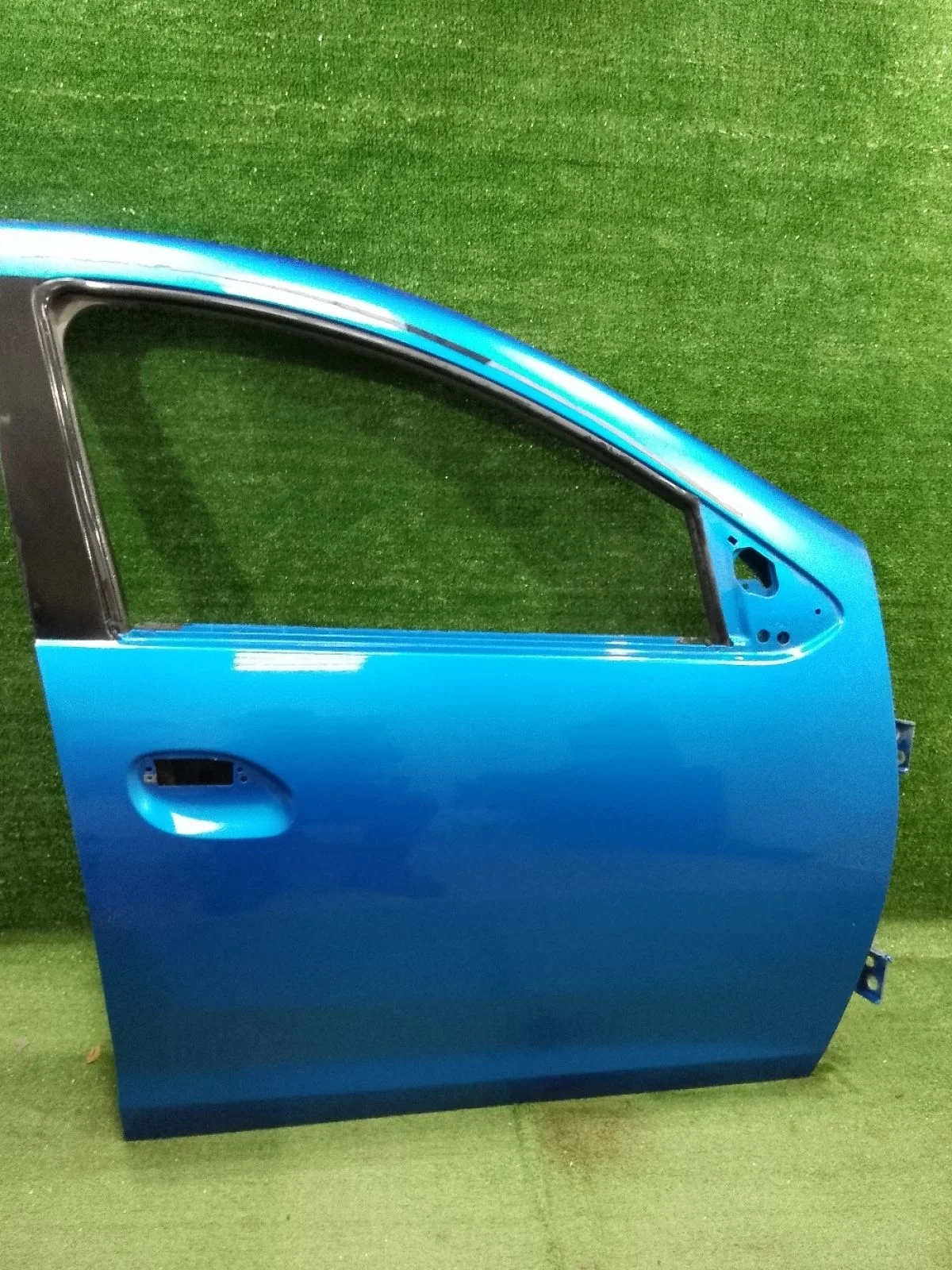 Дверь Renault Logan II (2012—2018)