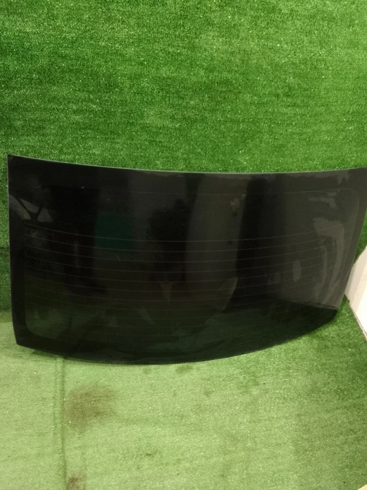 Стекло заднее Renault Logan II (2012—2018)