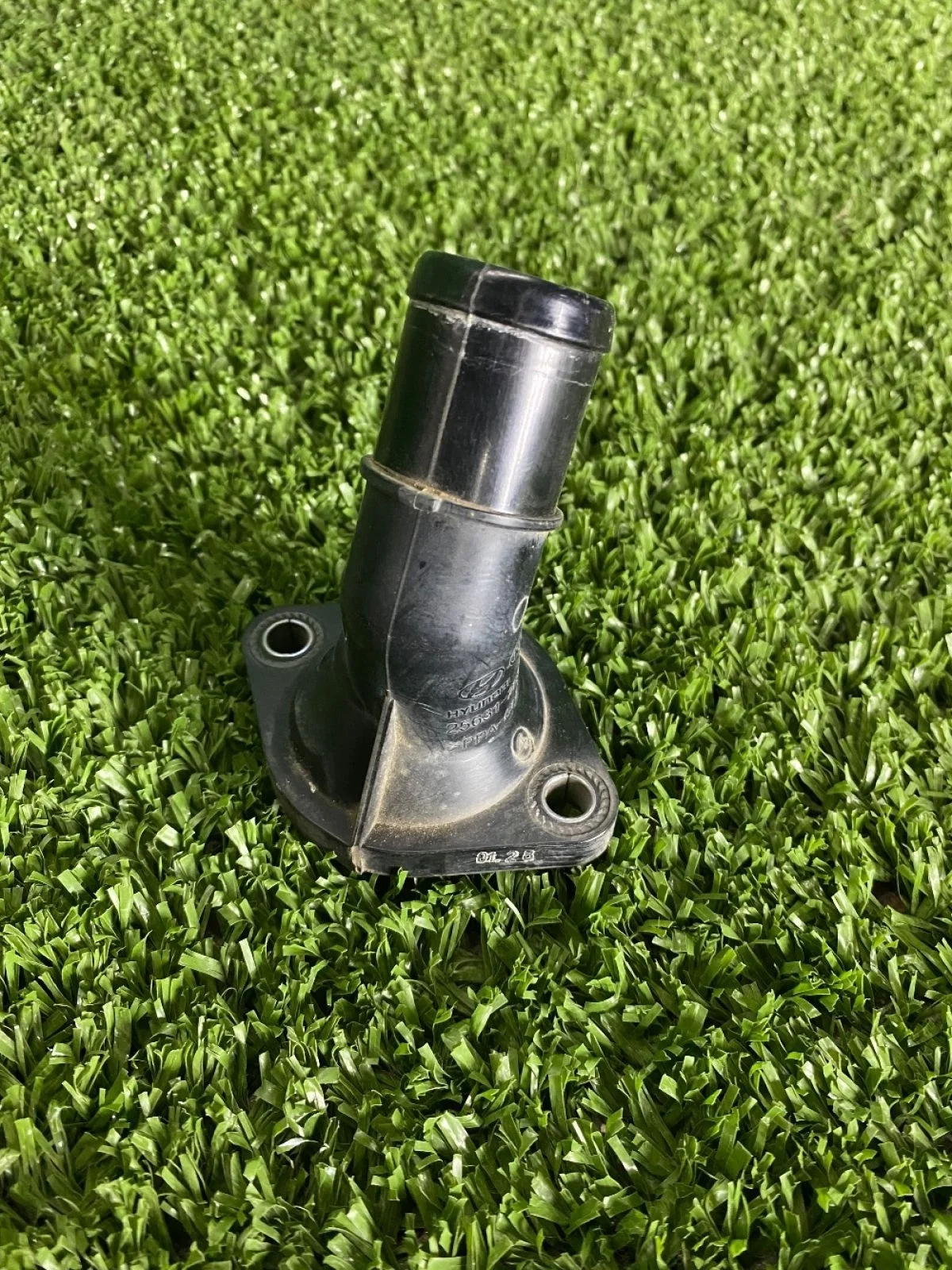 Крышка термостата Kia Ceed ED (2006—2010)