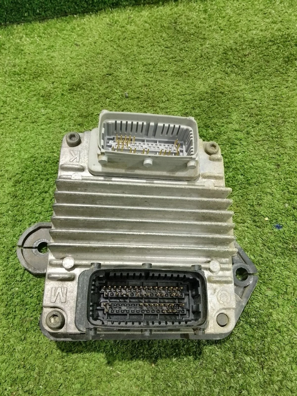 Блок управления двигателем Chevrolet Aveo I (2003—2008)