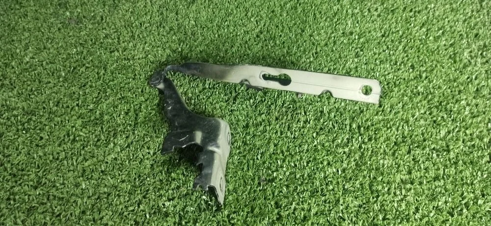 Петля капота Volvo XC60 II (2017—2021)