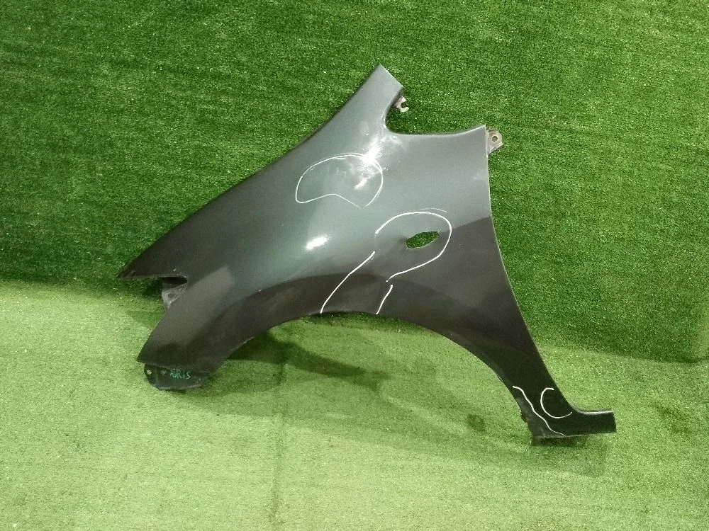 Крыло Toyota Auris E150 (2006—2010)