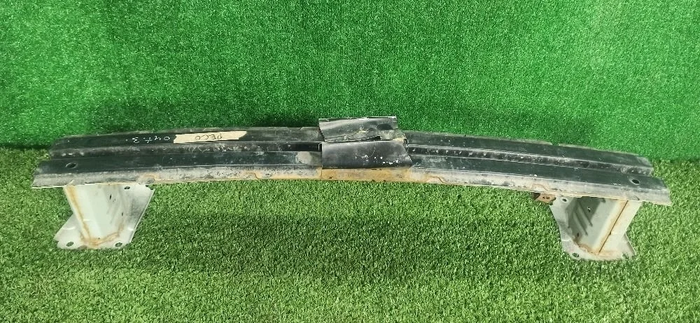 Усилитель бампера Mitsubishi Outlander III (2012—2015)