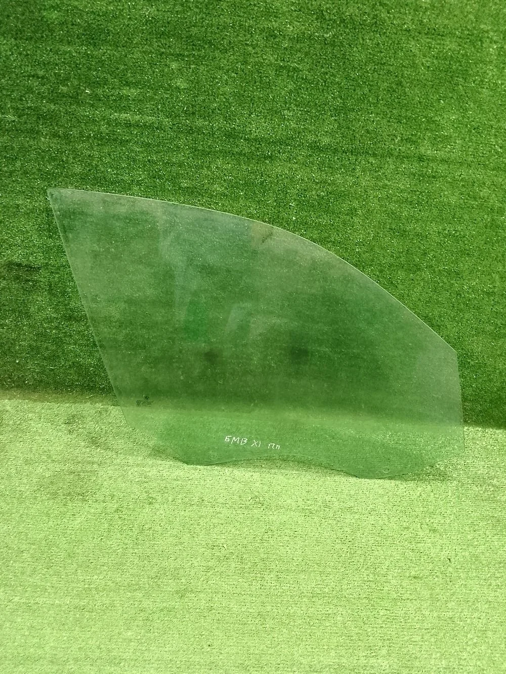 Стекло двери BMW X1 E84 (2009—2012)