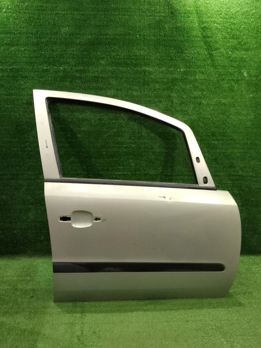 Дверь Opel Zafira B (2005—2008)