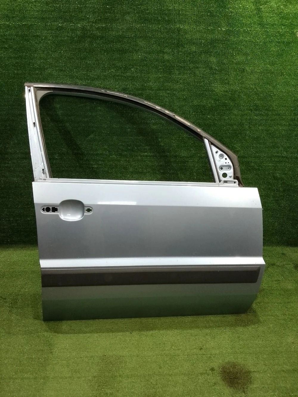 Дверь Ford Fusion I (2002—2005)