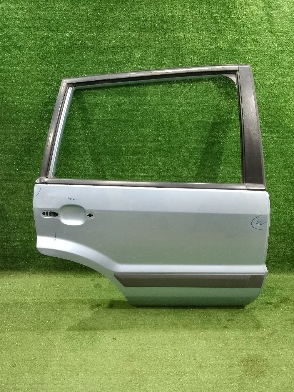 Дверь Ford Fusion I (2002—2005)