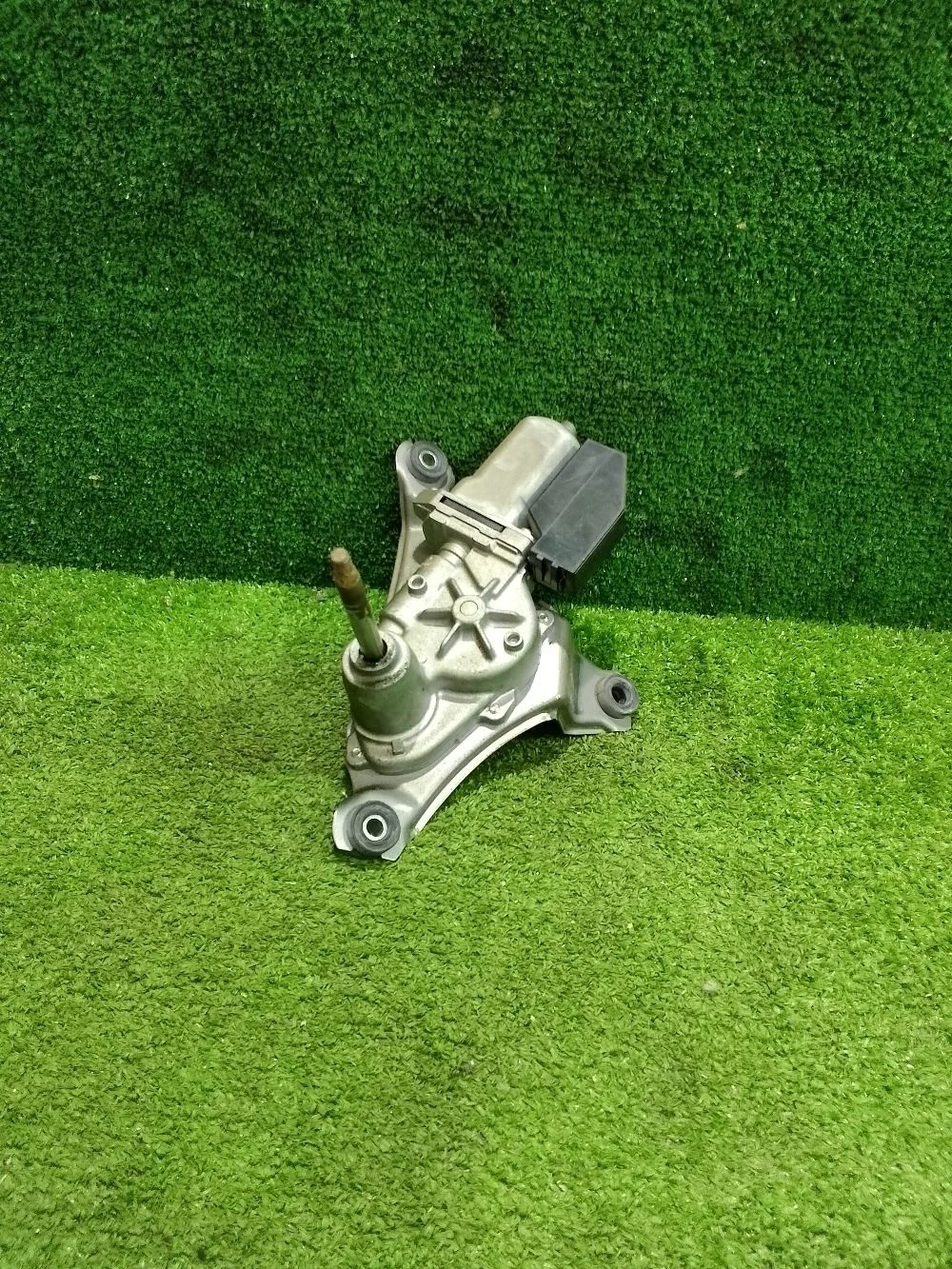 Мотор заднего дворника Toyota Auris E150 (2006—2010)