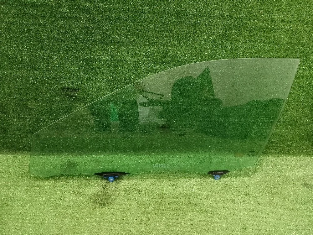 Стекло двери Toyota Camry XV50 (2011—2014)