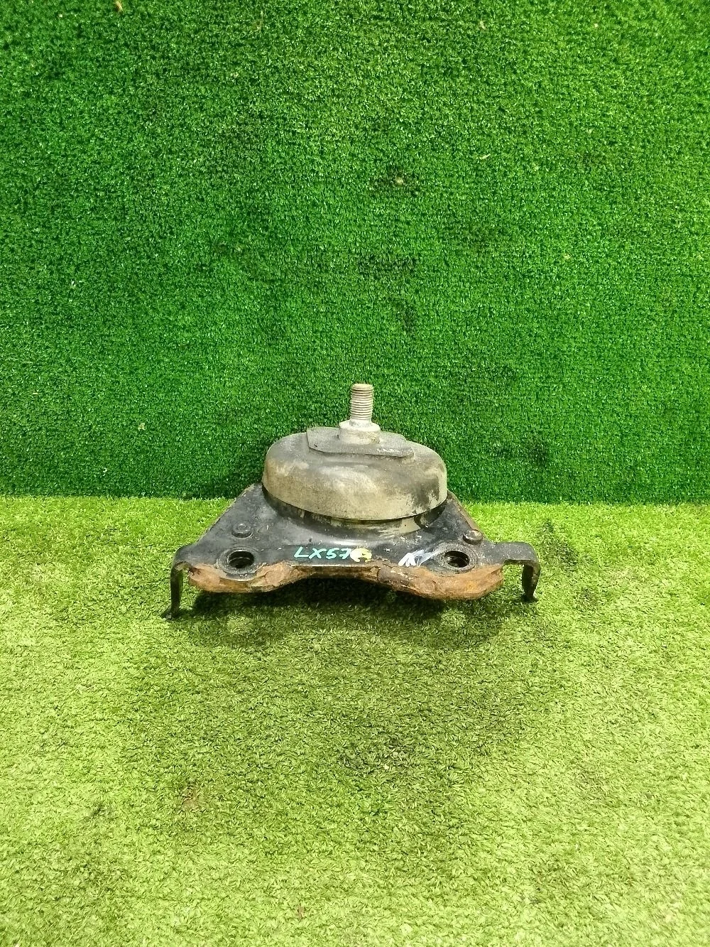 Подушка двигателя Lexus LX J200 рестайлинг (2012—2015)