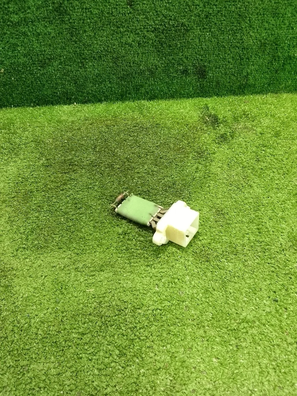 Резистор отопителя Ford Focus II рестайлинг (2007—2011)