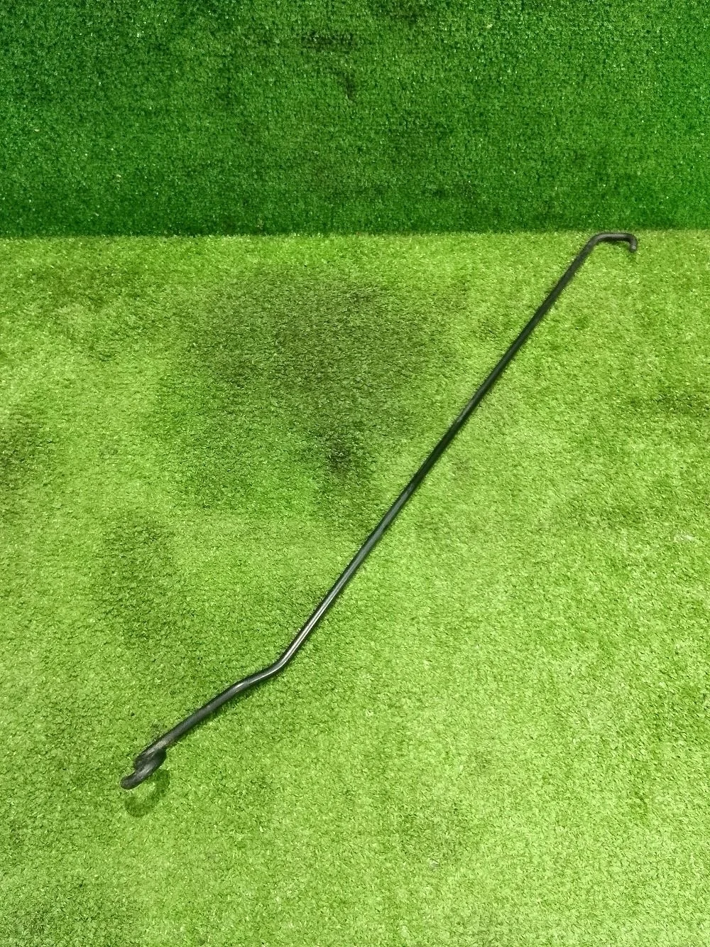 Упор капота Ford Focus II рестайлинг (2007—2011)