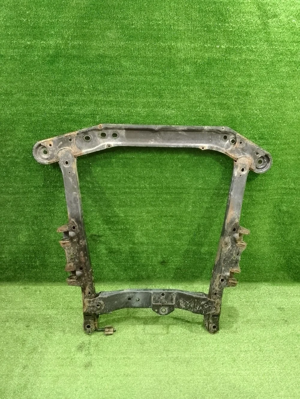 Подрамник Renault Logan I рестайлинг (2009—2015)