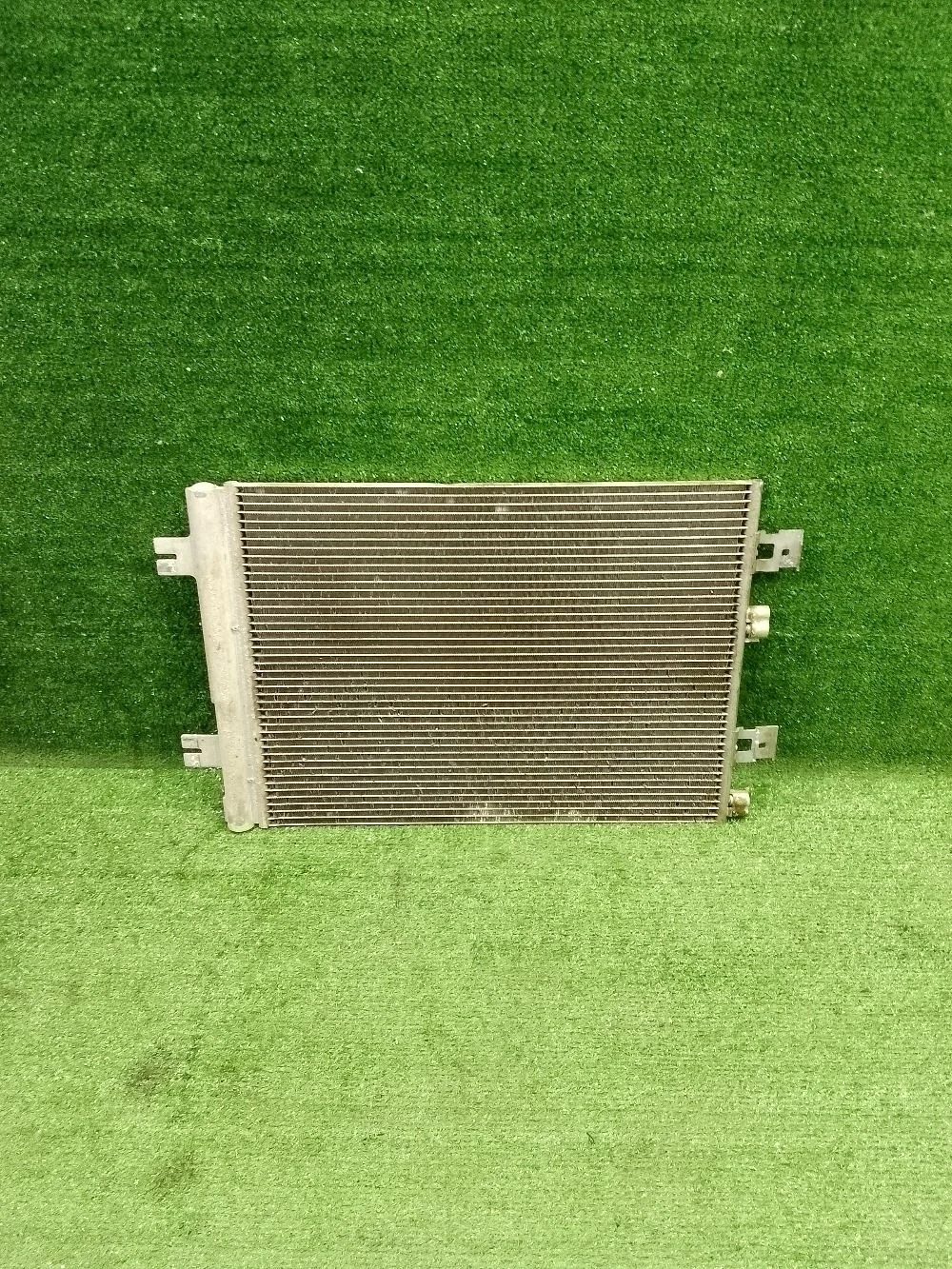 Радиатор кондиционера Renault Logan I рестайлинг (2009—2015)