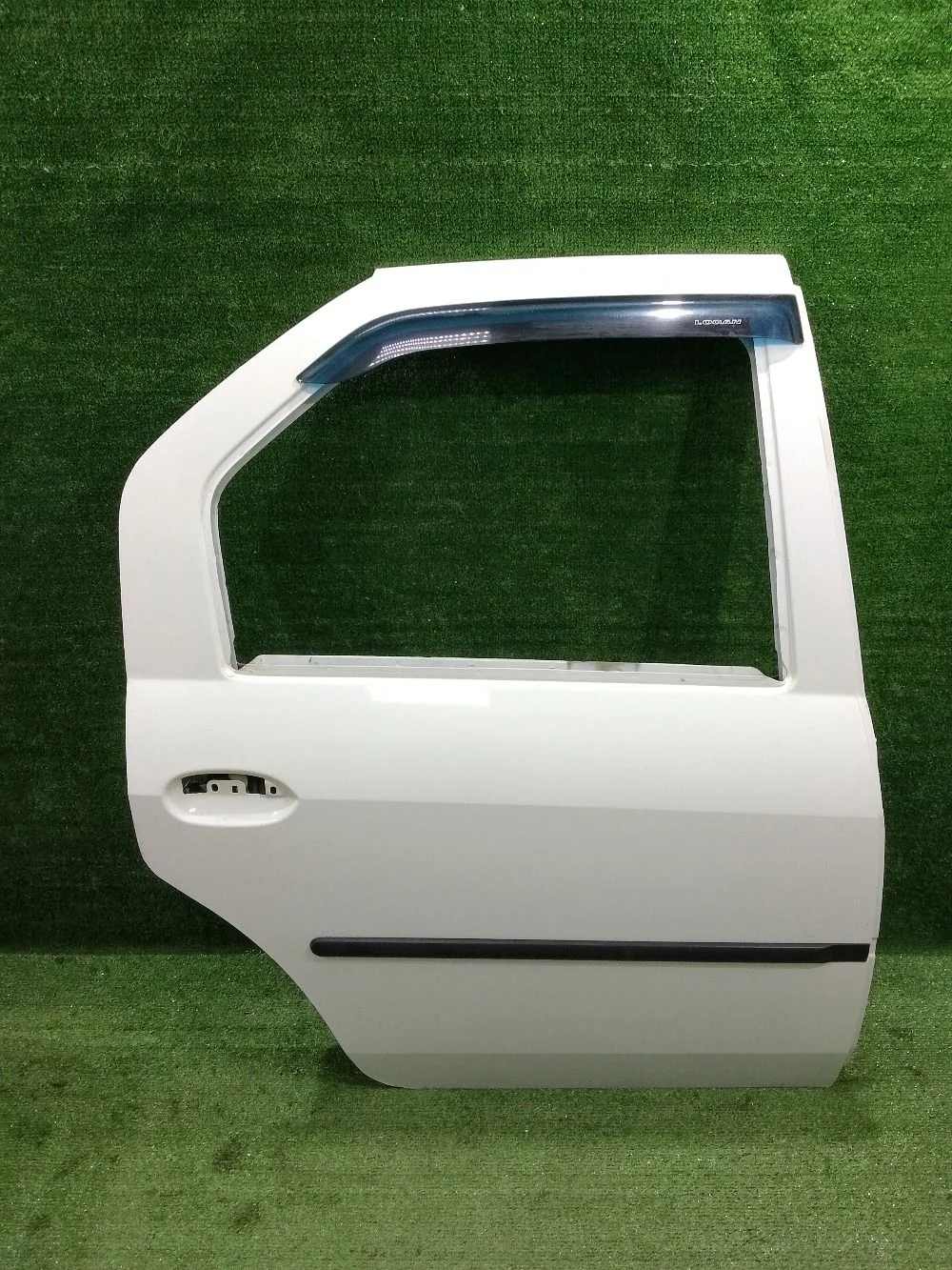 Дверь Renault Logan I рестайлинг (2009—2015)