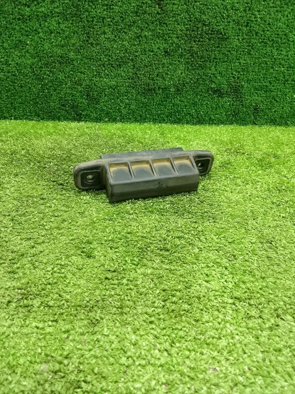 Кнопка открывания багажника Lexus LX J200 рестайлинг (2012—2015)