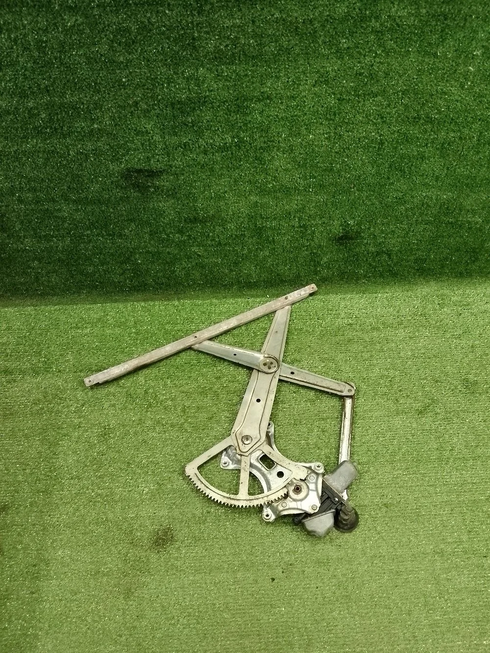 Стеклоподъемник Lexus LX J200 (2007—2012)