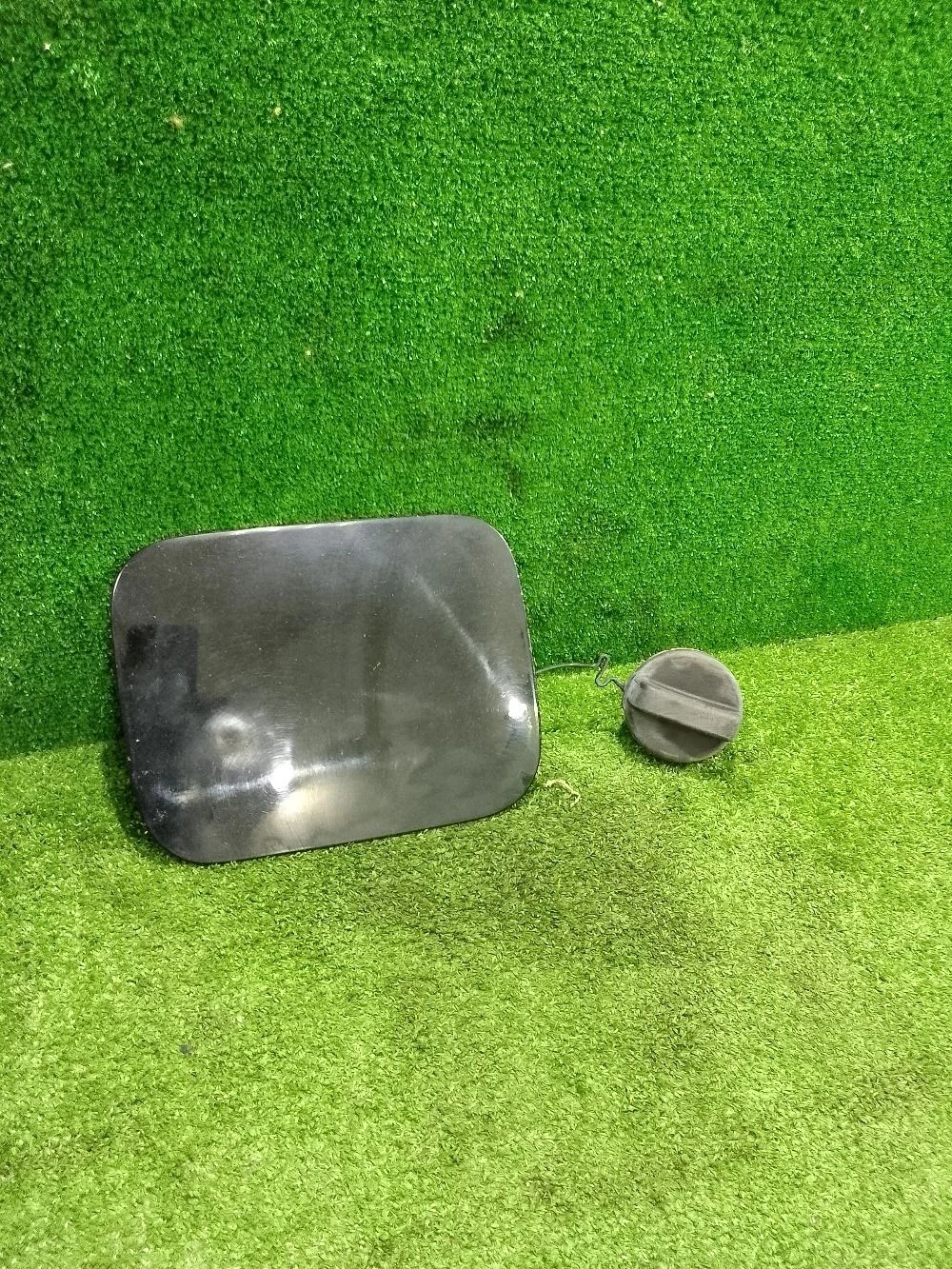 Лючок бензобака Lexus LX J200 (2007—2012)