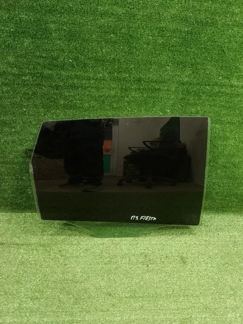 Стекло двери Ford Fiesta Mk5 (2002—2008)